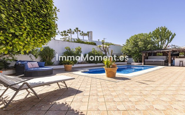 Bestaande woning - Vrijstaande villa - Manilva - La Duquesa