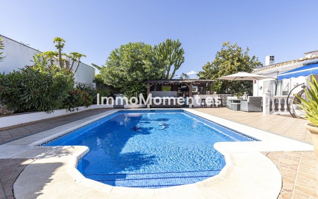 Bestaande woning - Vrijstaande villa - Manilva - La Duquesa