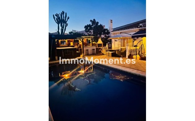 Bestaande woning - Vrijstaande villa - Manilva - La Duquesa