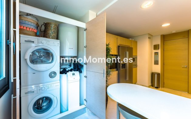 Resale - Apartment - Benahavís - La Quinta