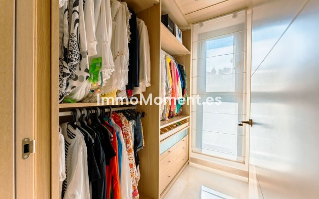 Resale - Apartment - Benahavís - La Quinta