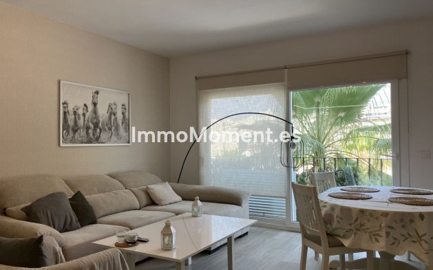 Resale - Apartment - Marbella - Puerto Banús