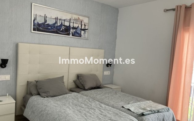 Resale - Apartment - Marbella - Puerto Banús