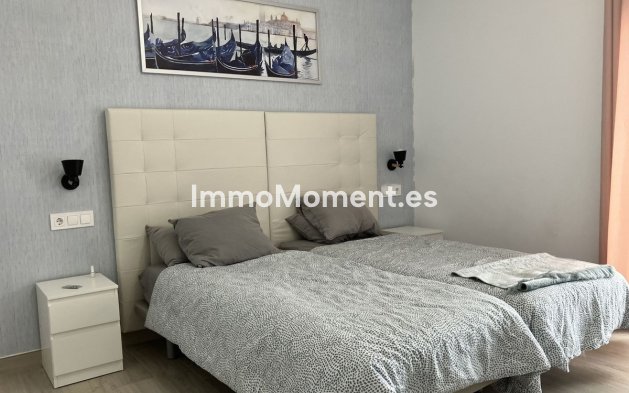 Resale - Apartment - Marbella - Puerto Banús
