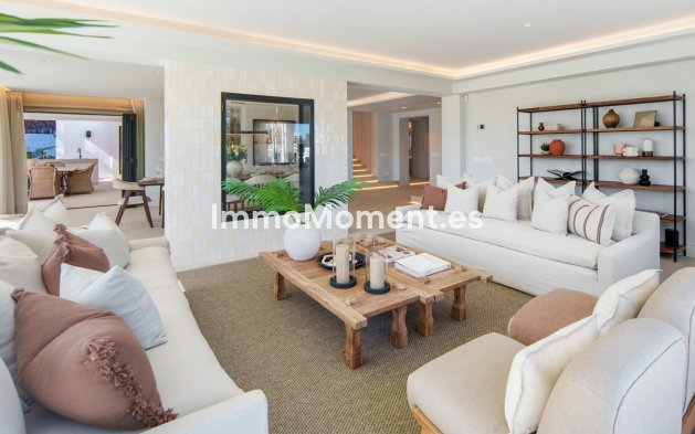 Wiederverkauf - Freistehende Villa - Marbella - Nueva Andalucía