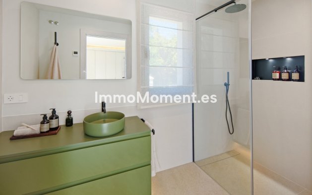 Wiederverkauf - Freistehende Villa - Marbella - Nueva Andalucía