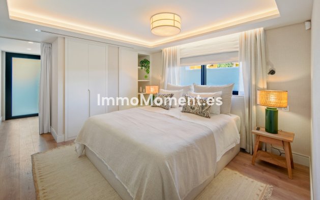 Wiederverkauf - Freistehende Villa - Marbella - Nueva Andalucía