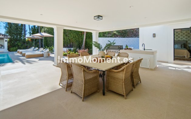 Wiederverkauf - Freistehende Villa - Marbella - Nueva Andalucía