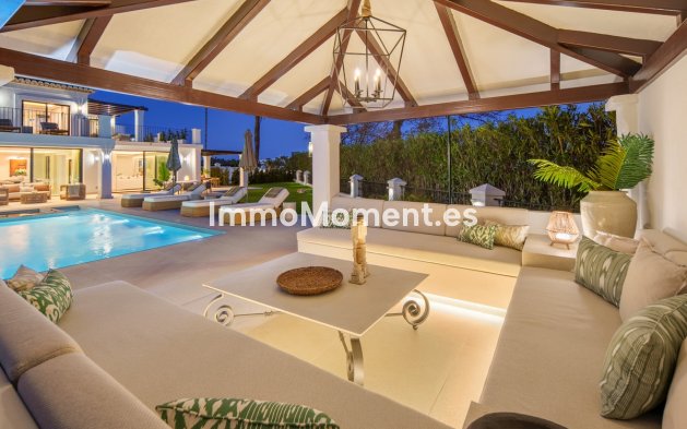 Wiederverkauf - Freistehende Villa - Marbella - Nueva Andalucía