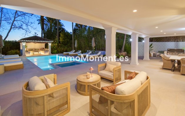 Wiederverkauf - Freistehende Villa - Marbella - Nueva Andalucía