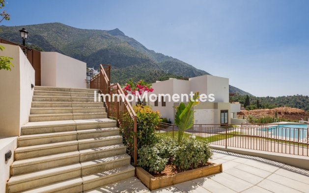 Bestaande woning - Appartement - Binnenland  - Istán
