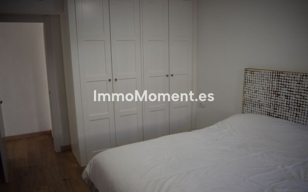 Resale - Apartment - Málaga - Málaga Centro
