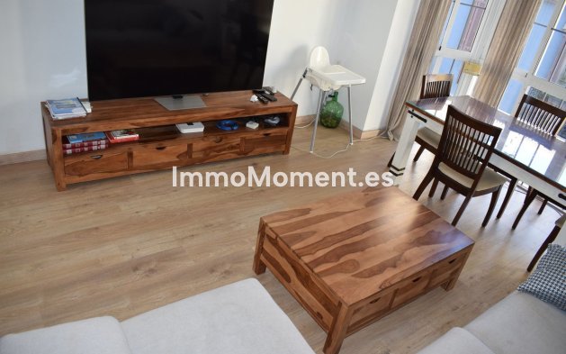 Resale - Apartment - Málaga - Málaga Centro