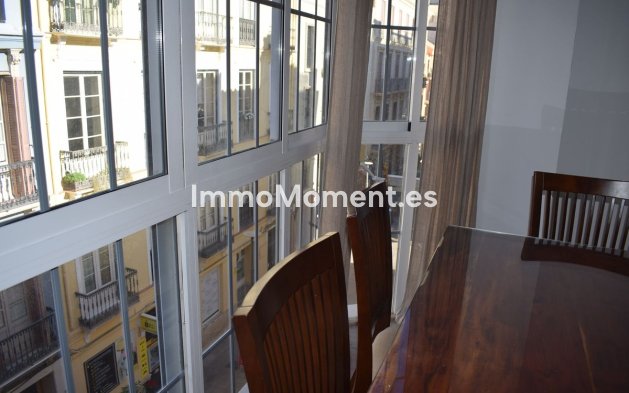 Resale - Apartment - Málaga - Málaga Centro