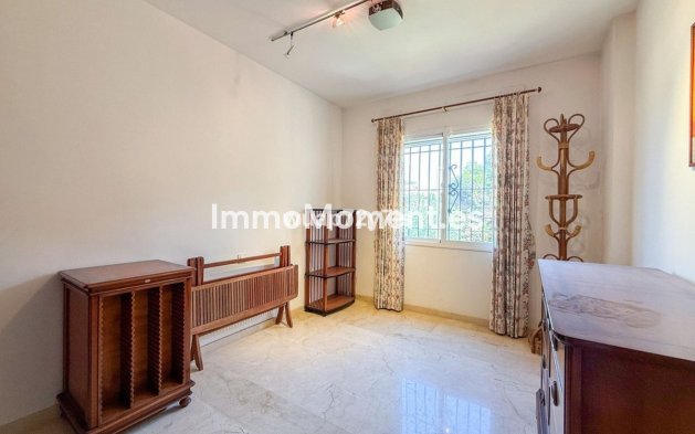 Wiederverkauf - Wohnung - Marbella - Costabella