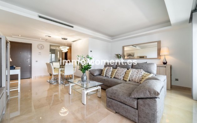 Reventa - Apartamento - Benahavís - Los Arqueros