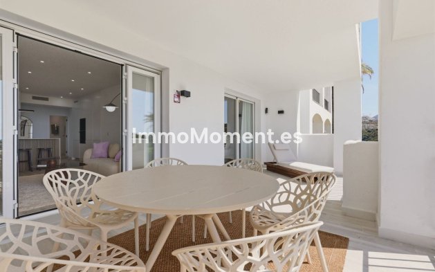 Resale - Apartment - Benahavís - La Quinta