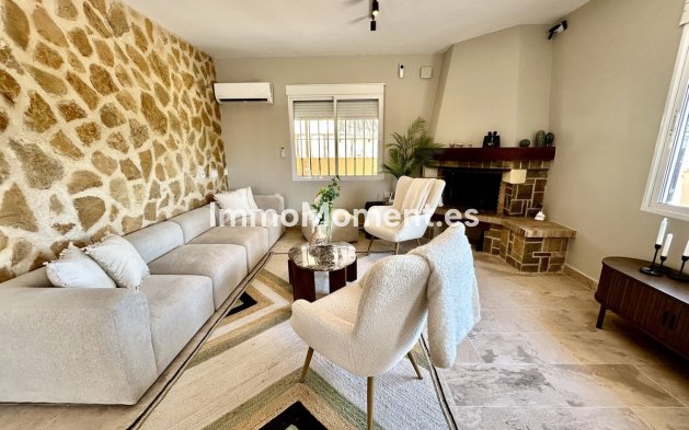Resale - Detached villa - Orihuela - Cabo roig - La Zenia