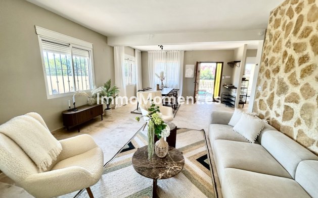 Resale - Detached villa - Orihuela - Cabo roig - La Zenia