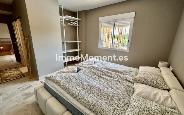 Resale - Detached villa - Orihuela - Cabo roig - La Zenia