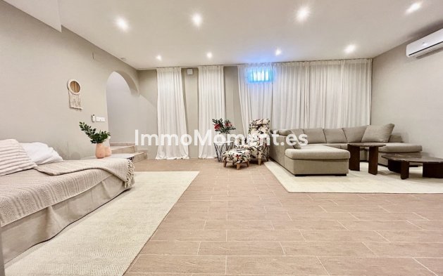Resale - Detached villa - Orihuela - Cabo roig - La Zenia