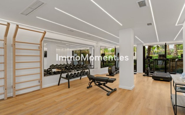 Revente - Appartement - Estepona  - Estepona Centro