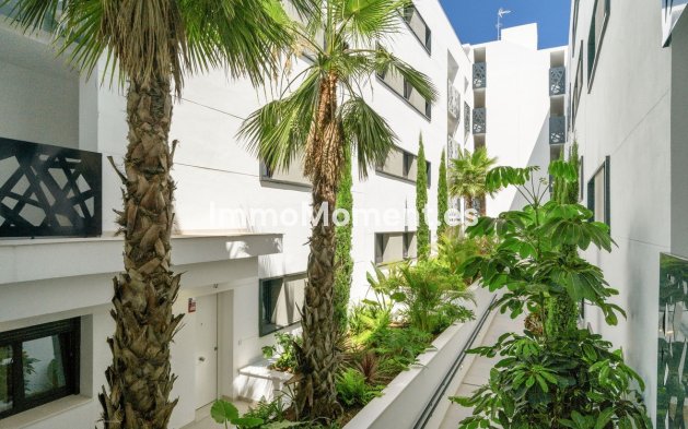 Revente - Appartement - Estepona  - Estepona Centro