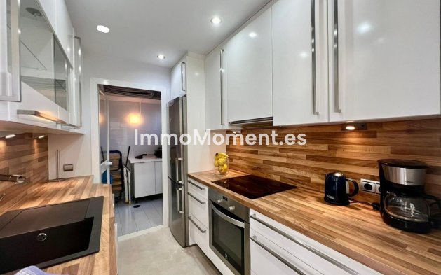 Resale - Apartment - Marbella - Elviria