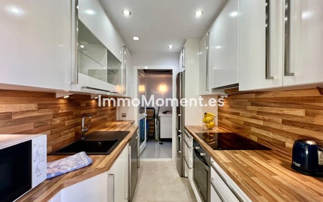 Resale - Apartment - Marbella - Elviria