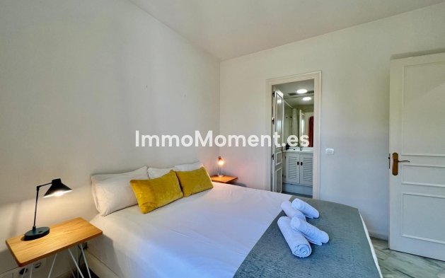 Resale - Apartment - Marbella - Elviria