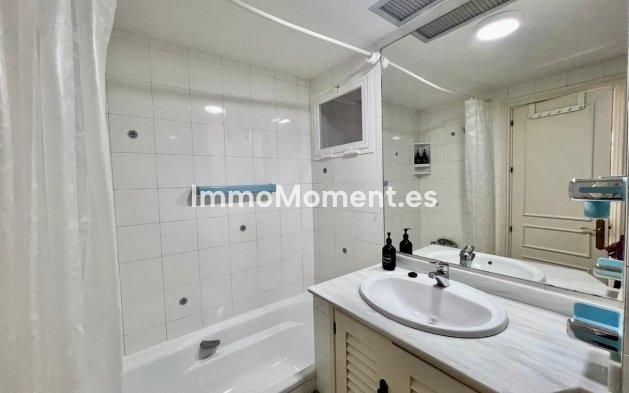 Resale - Apartment - Marbella - Elviria