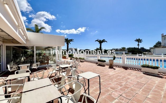 Resale - Apartment - Marbella - Elviria