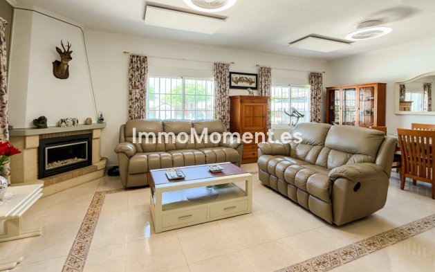 Resale - Detached villa - Catral - Catral Centro