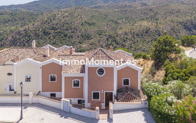Resale - Detached villa - Benahavís - Benahavís Centro