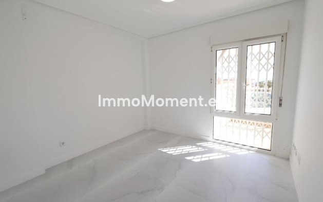 Resale - Apartment - Orihuela - Cabo roig - La Zenia