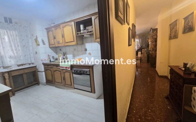 Resale - Apartment - Málaga - Málaga Centro