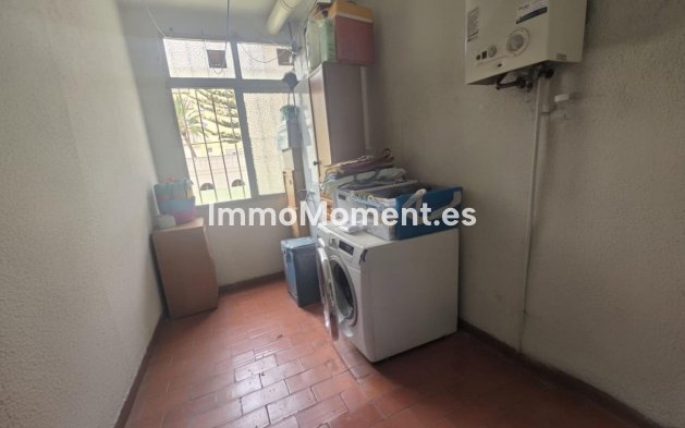 Resale - Apartment - Málaga - Málaga Centro