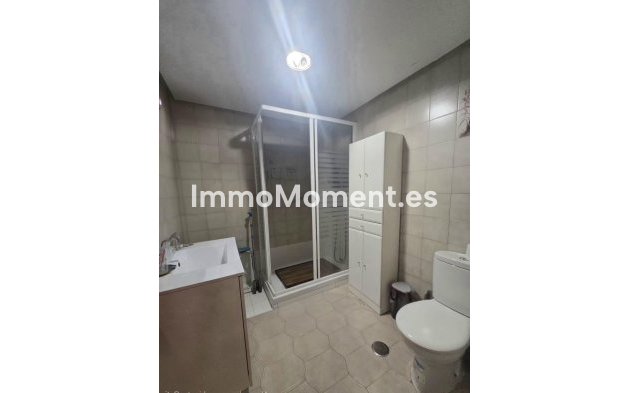 Resale - Apartment - Málaga - Málaga Centro