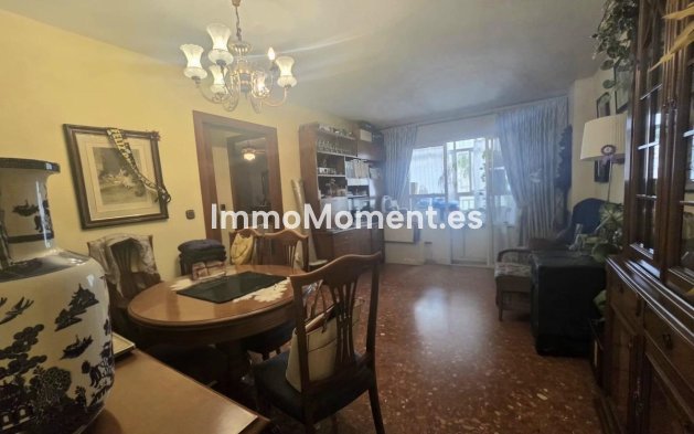 Resale - Apartment - Málaga - Málaga Centro