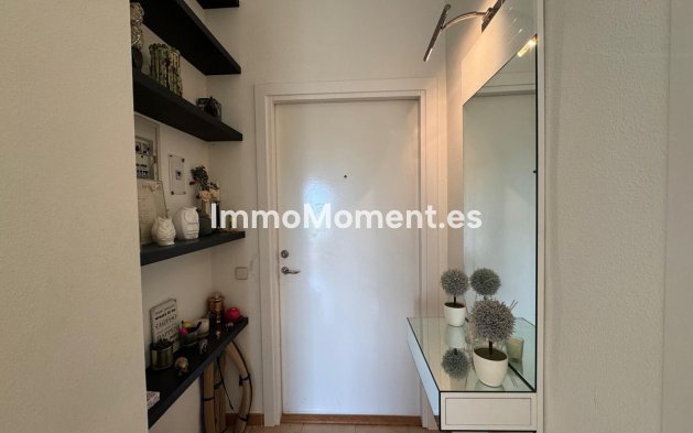 Resale - Apartment - Estepona - Atalaya