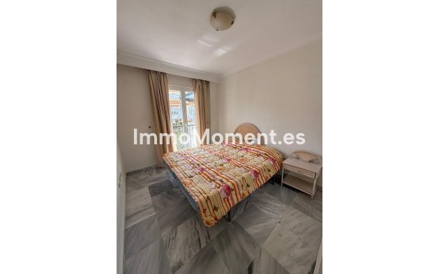 Resale - Apartment - Marbella - Nueva Andalucía