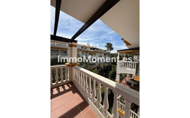 Resale - Apartment - Marbella - Nueva Andalucía