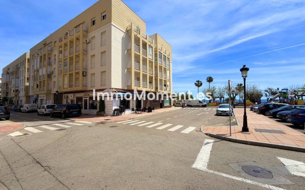 Resale - Apartment - Manilva - San Luis de Sabinillas