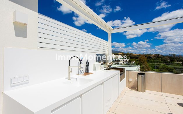 Resale - Apartment - Marbella - Puerto Banús