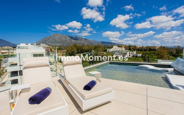 Resale - Apartment - Marbella - Puerto Banús
