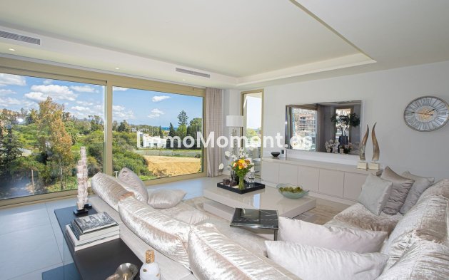 Resale - Apartment - Marbella - Puerto Banús