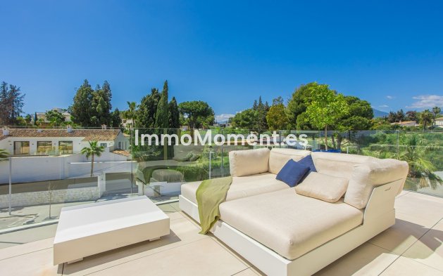 Resale - Apartment - Marbella - Puerto Banús