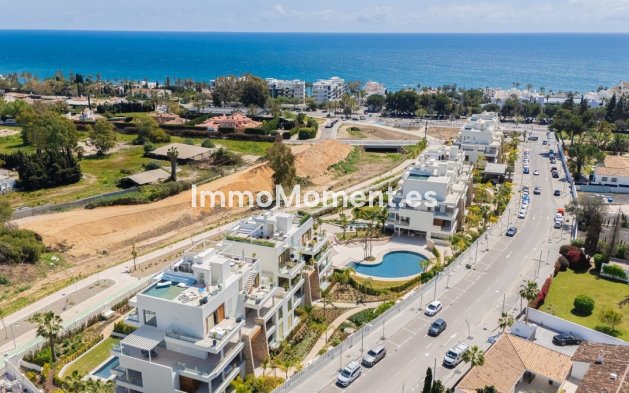 Resale - Apartment - Marbella - Puerto Banús