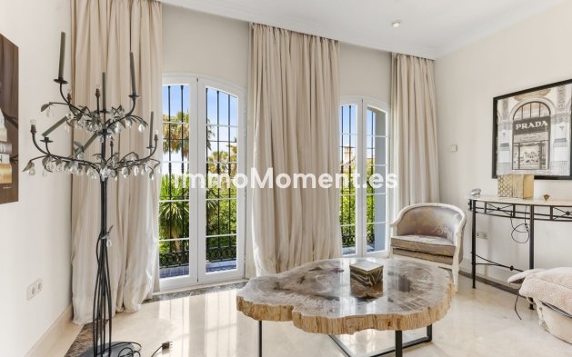 Wiederverkauf - Freistehende Villa - Marbella - Bahía de Marbella