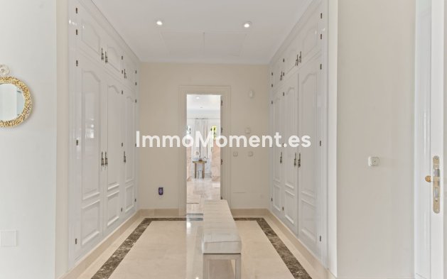 Wiederverkauf - Freistehende Villa - Marbella - Bahía de Marbella